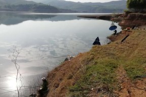 黄河水钓鱼技巧大揭秘（掌握黄河水钓鱼技巧）