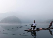 深海钓鱼秘籍（探索水底奥秘）