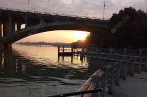 东莞松山湖钓鱼技巧（探秘钓鱼技巧，畅享松山湖美景）