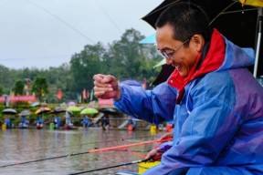 提升钓鱼技巧，应对水质不好的挑战（解析水质不好时钓鱼的窍门）