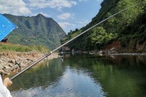 山里河流钓鱼技巧大揭秘（探寻山里河流钓鱼的秘密）