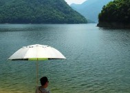 雨后水混浊钓鱼技巧（掌握好水流与诱饵）