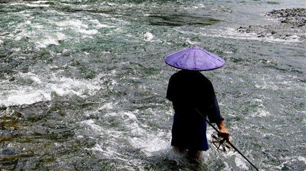 北方谷雨钓鱼技巧（享受清新春雨中的钓鱼乐趣）  第3张