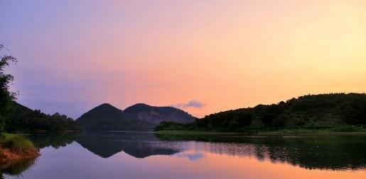 北方夏天水库钓鱼技巧（夏日水库垂钓乐趣尽显，快来了解北方夏天水库钓鱼的技巧吧！）  第1张