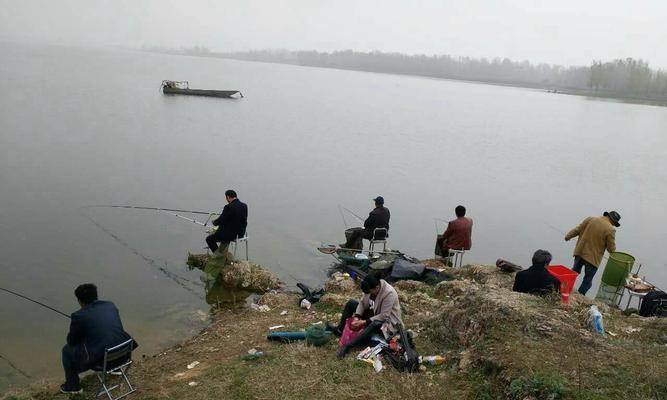 海浪大涨潮下的钓鱼技巧（如何在海浪大涨潮时提高钓鱼成功率）  第2张