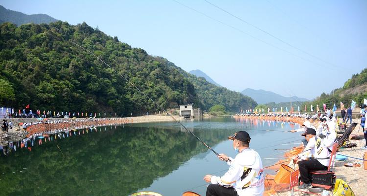 河道小深沟钓鱼技巧（掌握正确的钓鱼技巧）  第3张