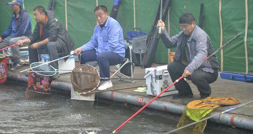 李二毛钓鱼技巧大揭秘（李二毛的鱼漂控制术）  第3张