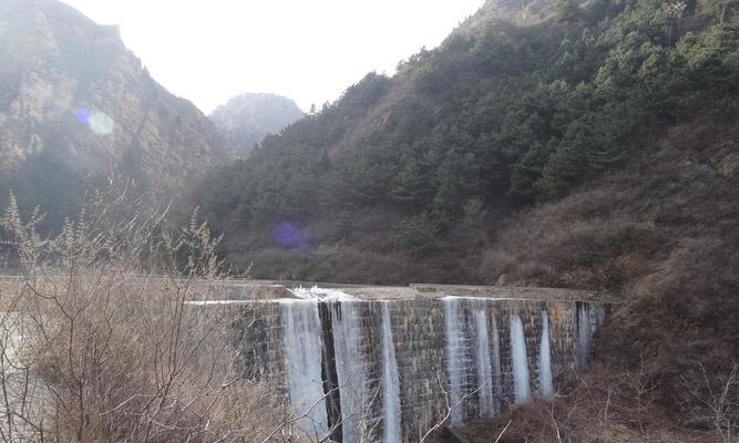 瀑布岩水库钓鱼技巧大揭秘（打造专属钓鱼技能）  第1张