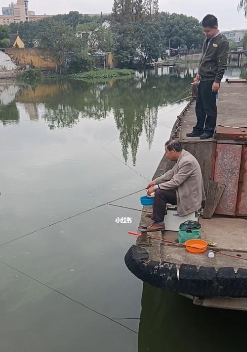 三江开河钓鱼技巧大揭秘（掌握关键的垂钓技巧）  第1张