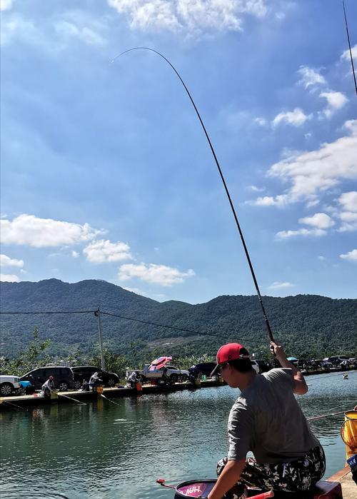 渔翁出去钓鱼的技巧（掌握钓鱼技巧）  第2张