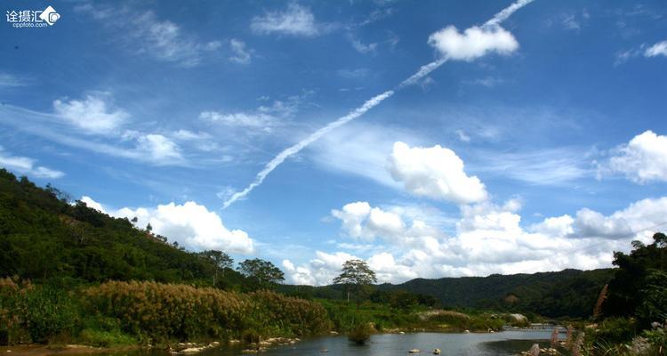 原始森林溪流野钓技巧与方法（掌握溪流钓鱼技巧）  第1张