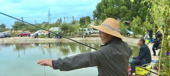 池塘钓鱼时多长的钓竿最合适？如何根据技巧选择合适的钓竿长度？  第3张