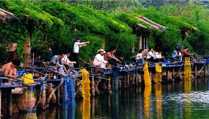 初冬大风大雨降温后如何钓鱼？有哪些技巧可以提高渔获？  第3张